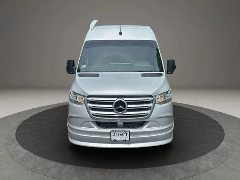 Used 2019 Mercedes-Benz Sprinter 3500 image 2