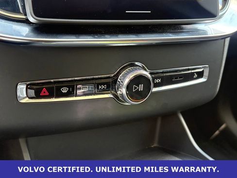Certified 2025 Volvo XC90 B6 Plus AWD/4WD image 20
