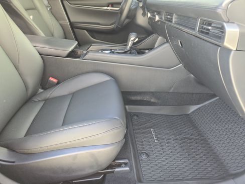 Used 2025 MAZDA MAZDA3 s image 17