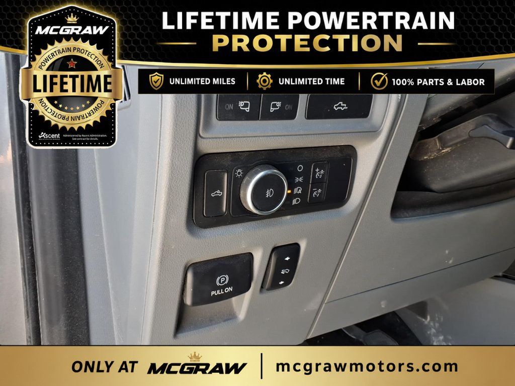 Used 2021 Ford F150 Lariat w/ Max Trailer Tow Package RWD image 17