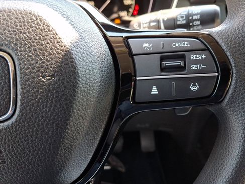 Used 2024 Honda Pilot LX image 22