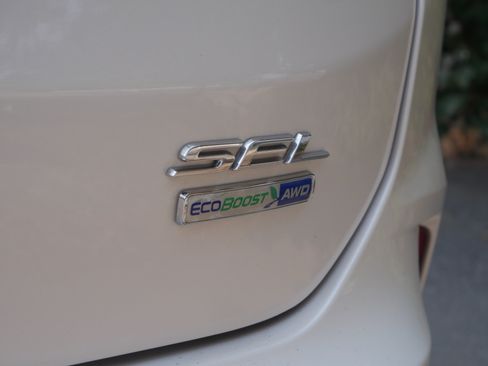 Used 2019 Ford Edge SEL w/ Equipment Group 201A AWD/4WD image 19