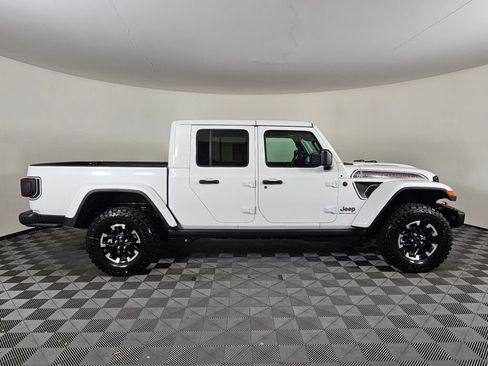 New 2026 Jeep Gladiator Sport AWD/4WD image 3