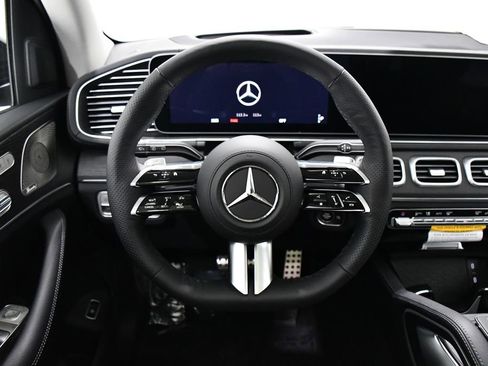 New 2026 Mercedes-Benz GLS 450 4MATIC image 8