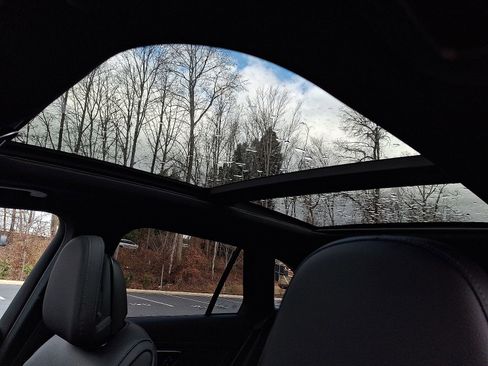 New 2026 Mercedes-Benz GLC 300 4MATIC image 10