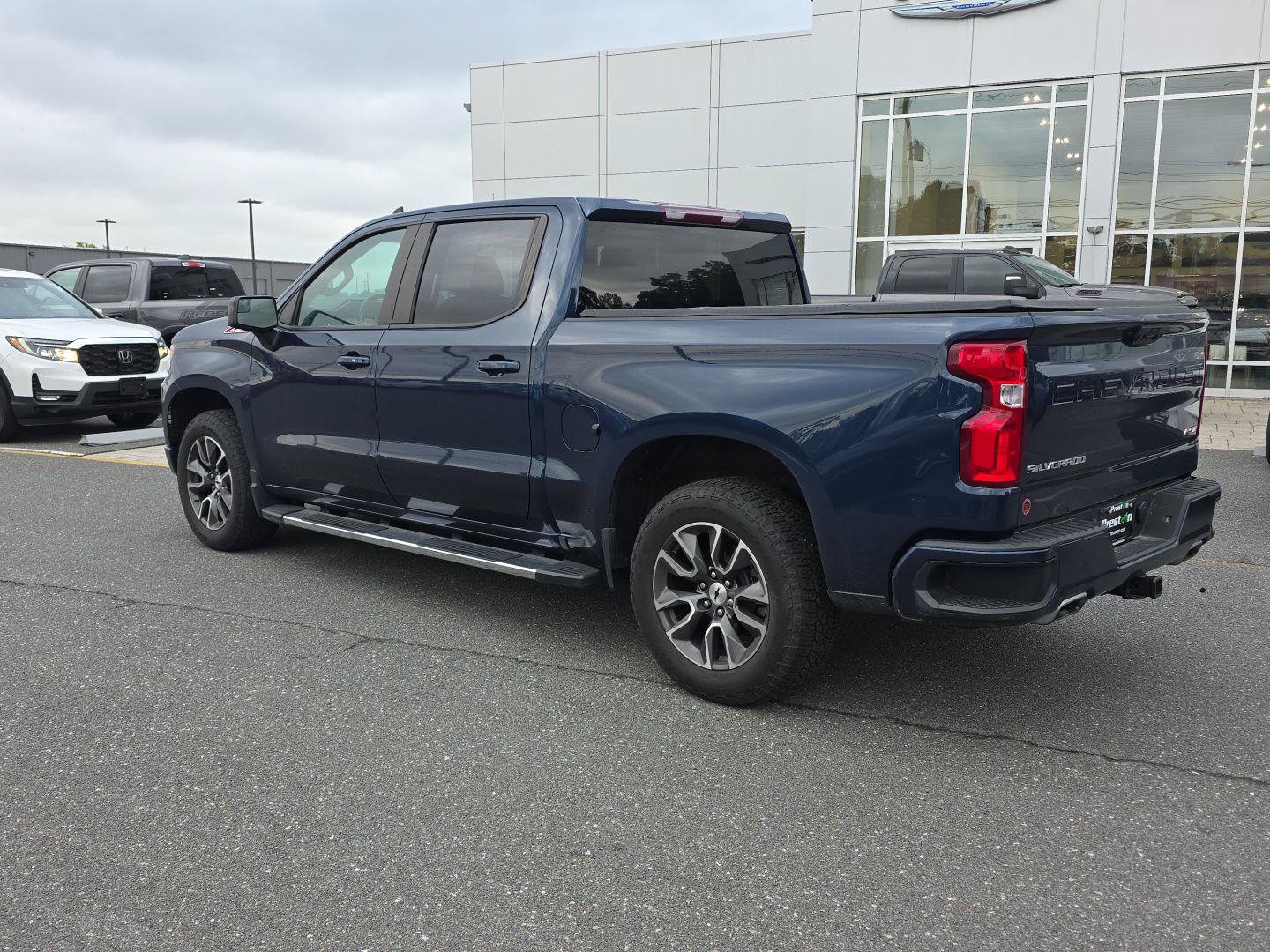 Used 2022 Chevrolet Silverado 1500 RST AWD/4WD image 9
