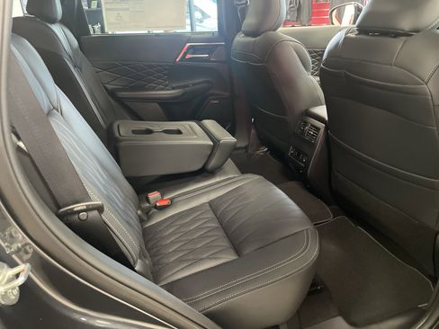 New 2026 Mitsubishi Outlander 4WD Plug-In Hybrid image 17