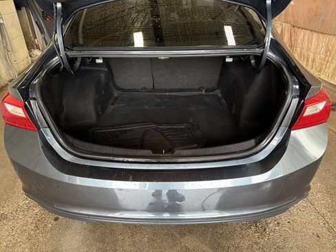 Certified 2019 Chevrolet Malibu LS FWD image 24