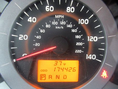 Used 2012 Toyota RAV4 4WD image 17