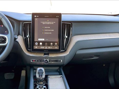 New 2026 Volvo XC60 B5 Plus w/ Climate Package image 9