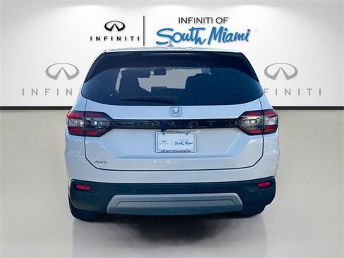 Used 2024 Honda Pilot EX-L image 6