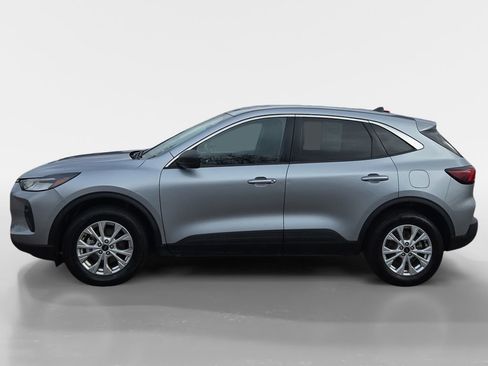 Used 2023 Ford Escape Active w/ Tech Pack #1 image 2