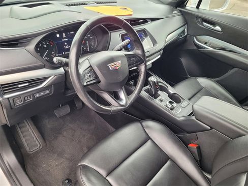 Used 2019 Cadillac XT4 Premium Luxury w/ Technology Package image 7