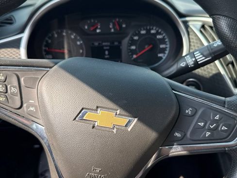 Used 2024 Chevrolet Malibu LT FWD image 5