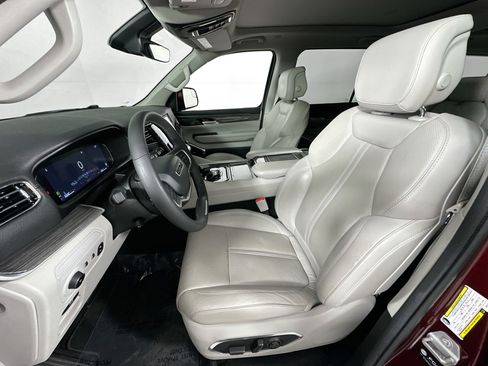 Used 2022 Jeep Wagoneer Series II w/ Premium Group I RWD image 22