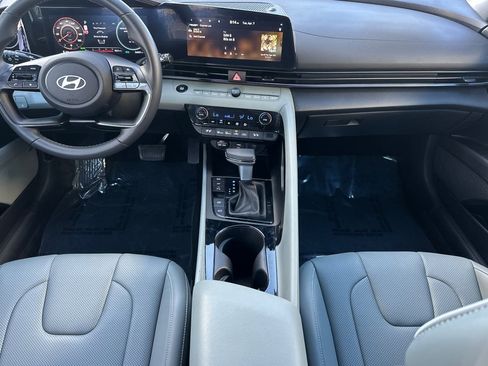 Used 2024 Hyundai Elantra Limited FWD image 14