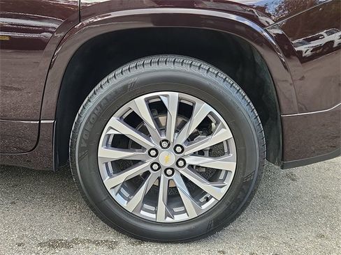 Certified 2023 Chevrolet Traverse Premier image 33