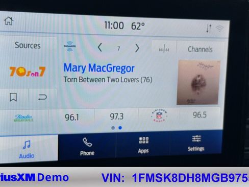 Used 2021 Ford Explorer XLT AWD/4WD image 28