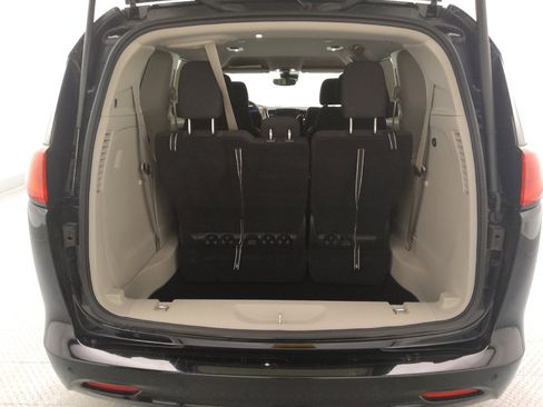 Used 2024 Chrysler Voyager LX FWD image 29