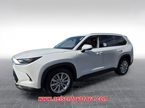 New 2026 Toyota Grand Highlander AWD image 3