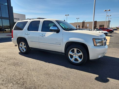 Used 2014 Chevrolet Tahoe LTZ image 8