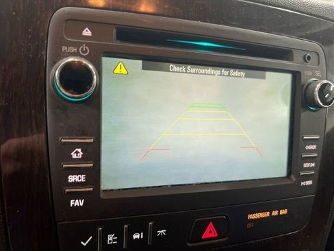 Used 2016 Chevrolet Traverse LT image 14