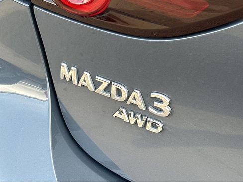 Used 2023 MAZDA MAZDA3 s image 42