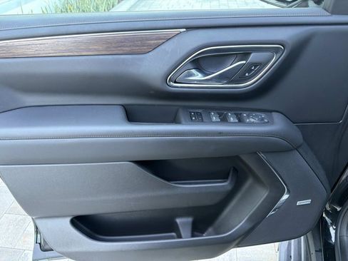 Used 2023 Chevrolet Tahoe High Country AWD/4WD image 9
