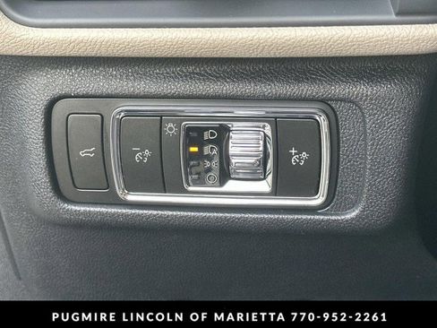 New 2026 Lincoln Corsair Premiere image 34