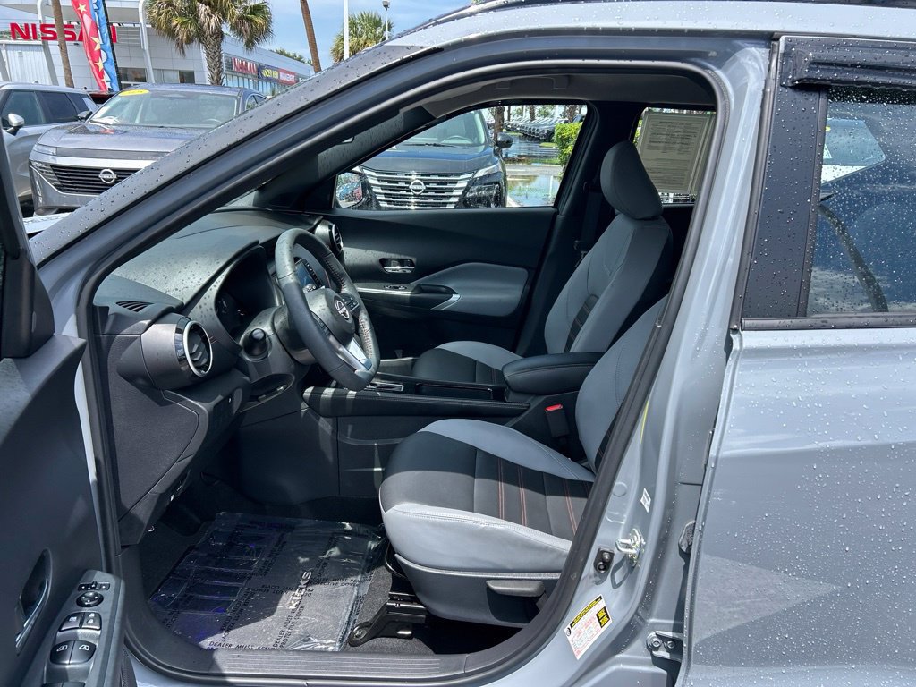 Certified 2024 Nissan Kicks SR w/ SR Premium Package FWD image 17