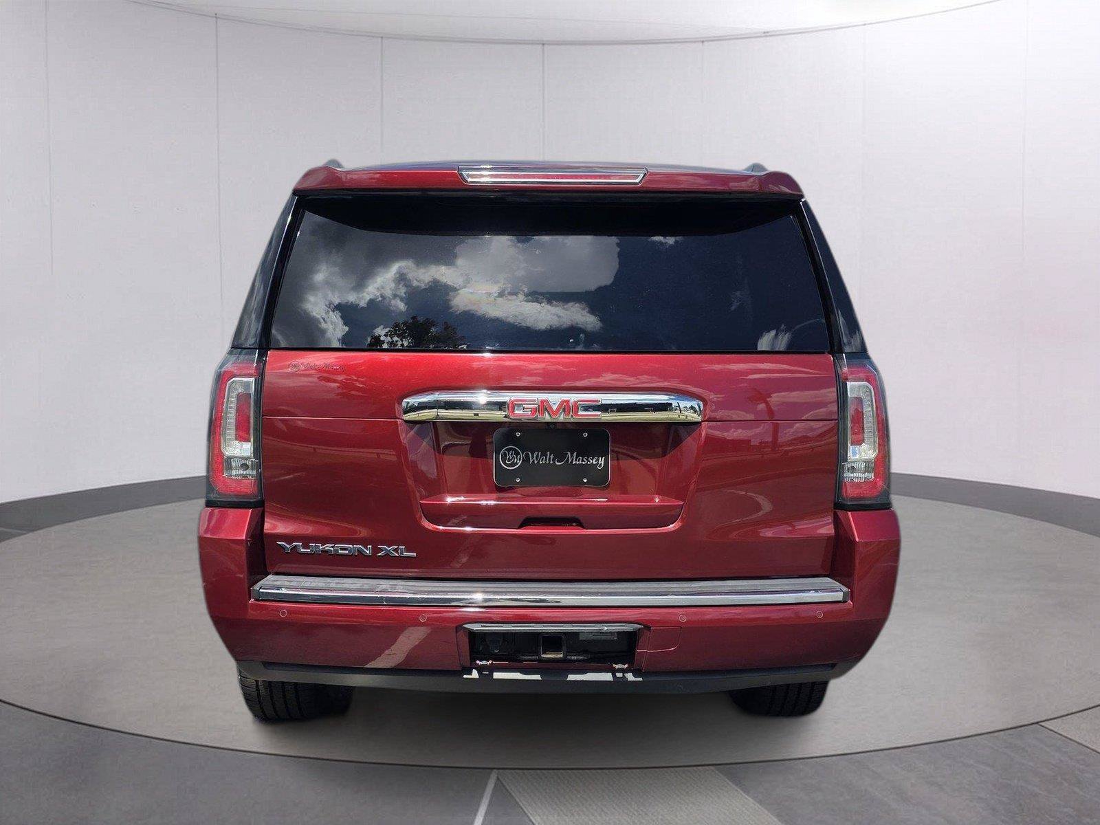 Used 2020 GMC Yukon XL Denali AWD/4WD image 6
