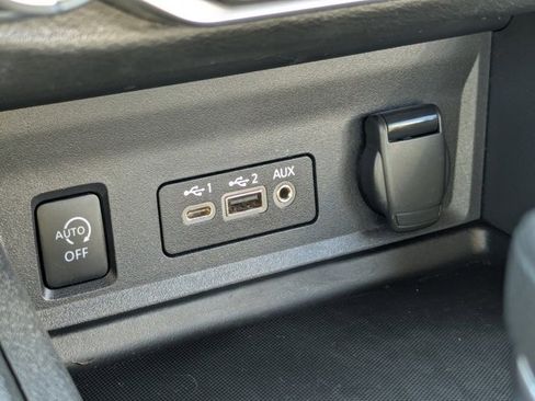 Used 2024 Nissan Sentra SV image 21