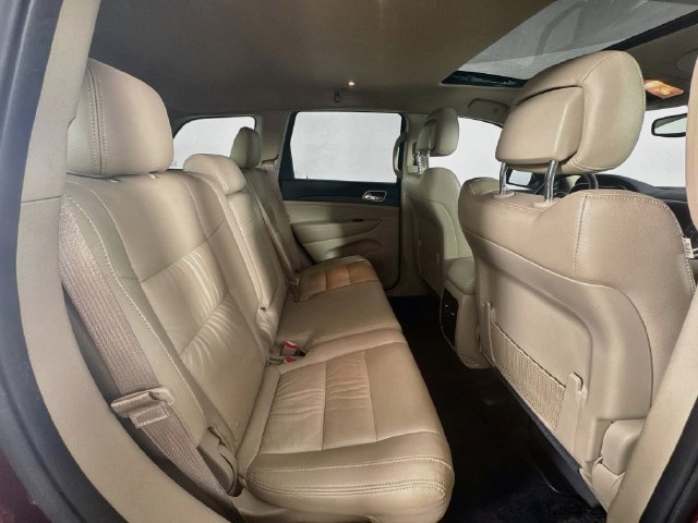 Used 2017 Jeep Grand Cherokee Laredo w/ Quick Order Package 2BE RWD image 28