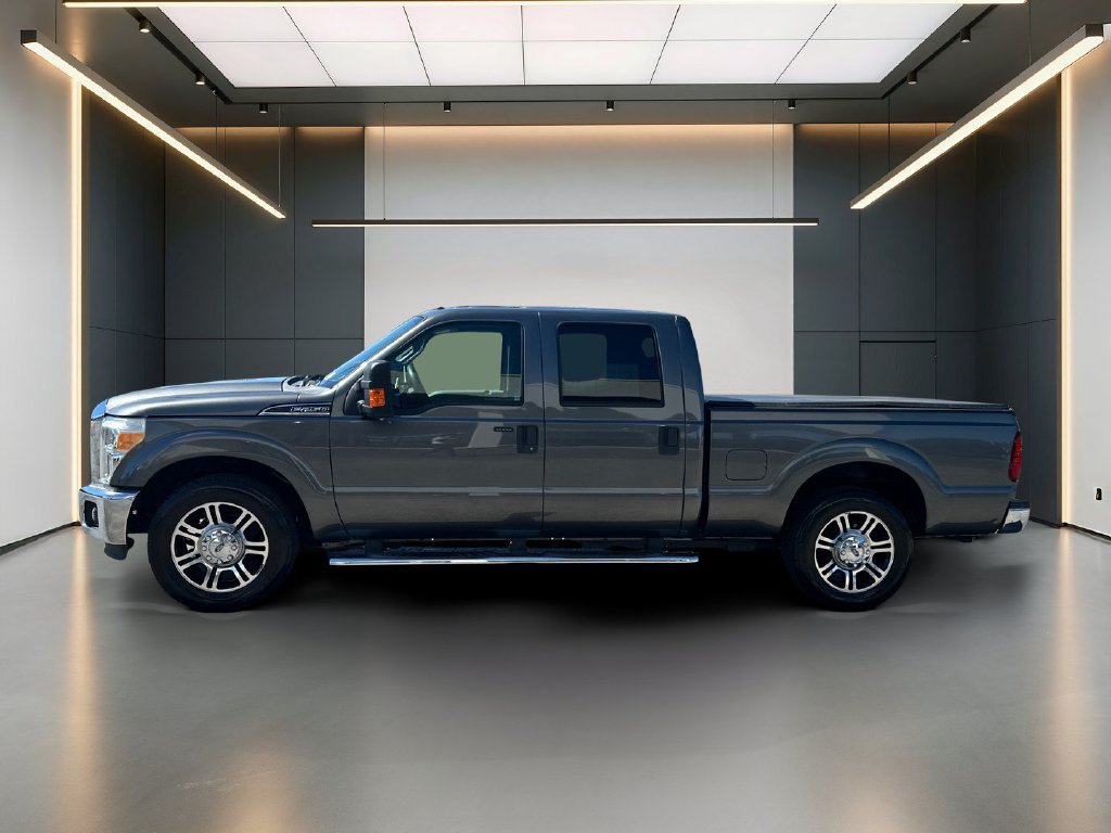 Used 2016 Ford F250 XLT w/ XLT Value Package RWD image 2