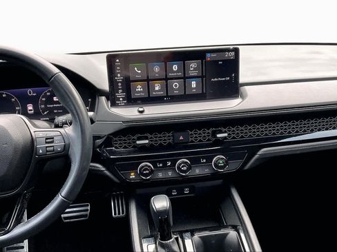 Used 2023 Honda Accord Sport image 6