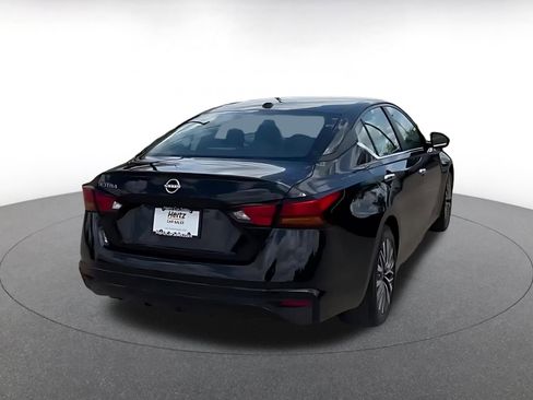 Used 2025 Nissan Altima 2.5 SV image 11