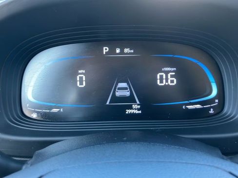 Used 2023 Hyundai Venue SEL image 23