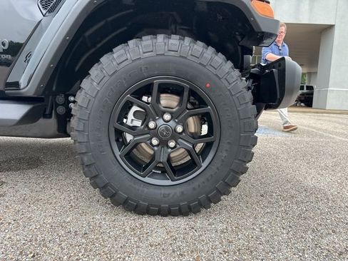 New 2026 Jeep Gladiator Sport AWD/4WD image 51