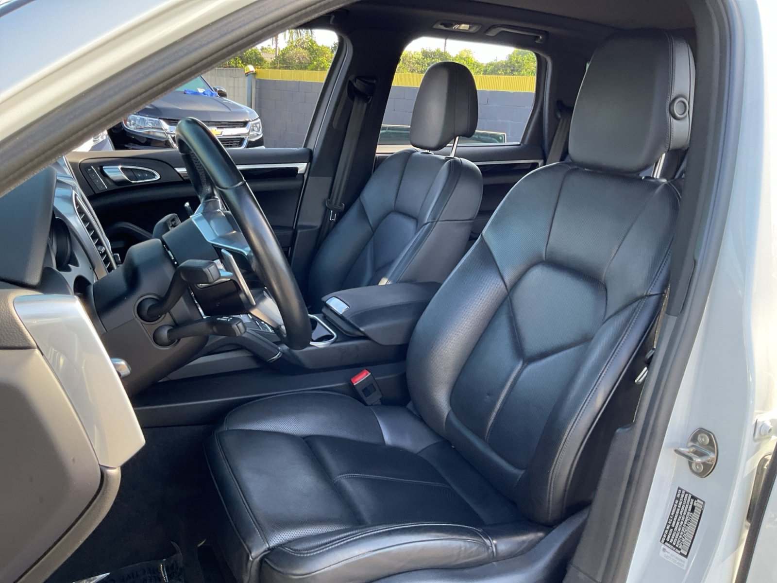 Used 2016 Porsche Cayenne S AWD/4WD image 18
