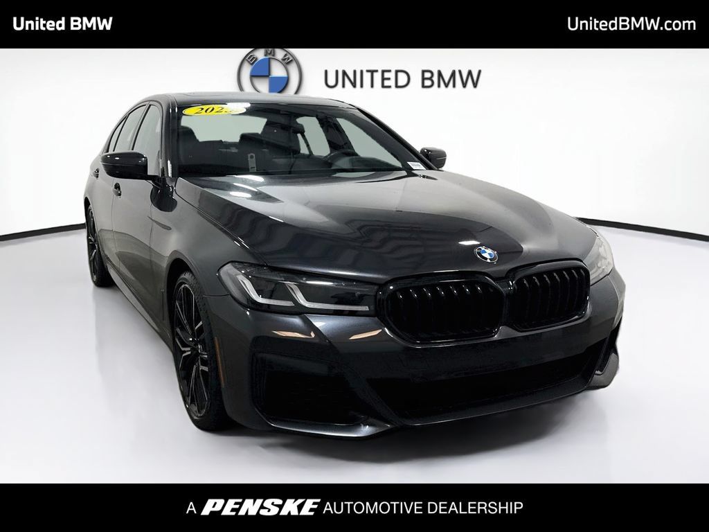 Used 2023 BMW 540i w/ M Sport Package RWD image 3