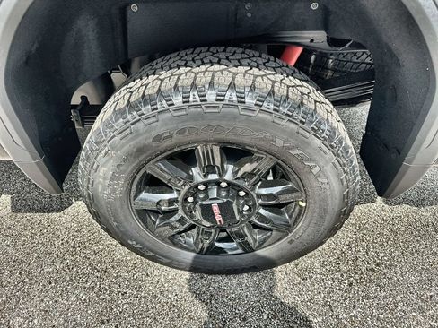 New 2026 GMC Sierra 2500 AT4 w/ AT4 Premium Plus Package AWD/4WD image 12