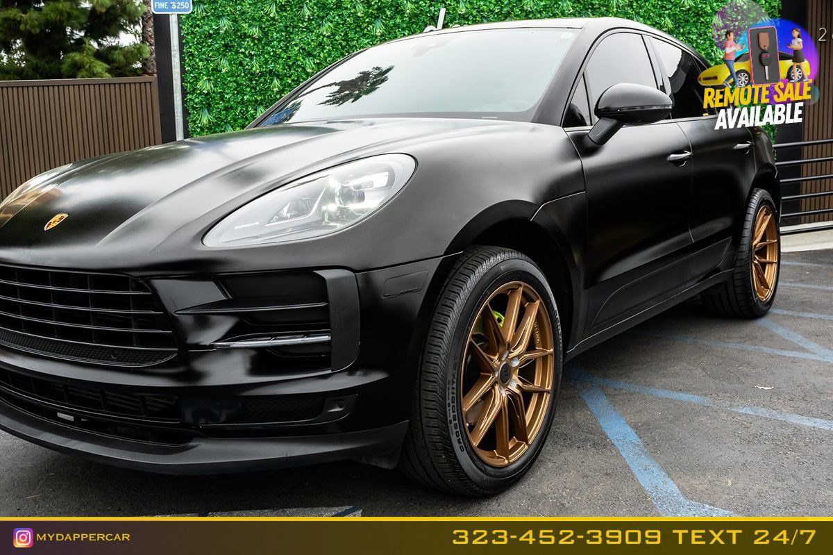 Used 2020 Porsche Macan w/ Premium Package Plus AWD/4WD image 2