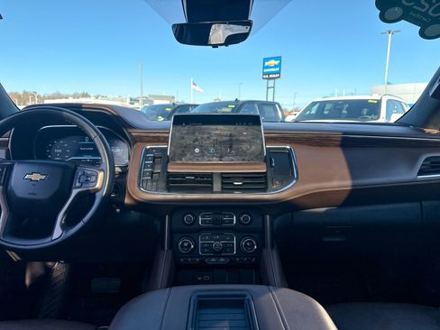 Certified 2023 Chevrolet Suburban High Country w/ LPO, Illumination Package image 25