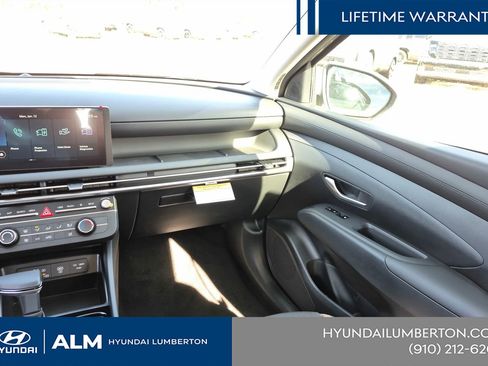 New 2026 Hyundai Tucson SE image 21