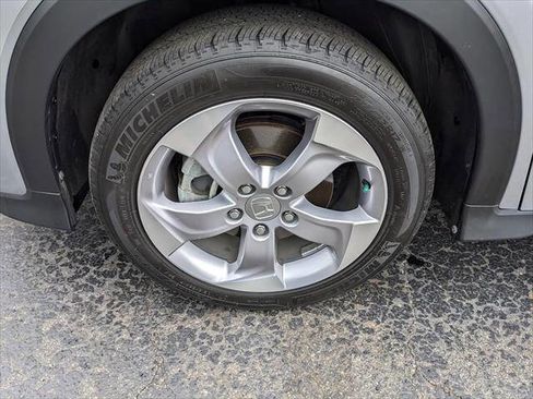 Used 2022 Honda HR-V LX image 8