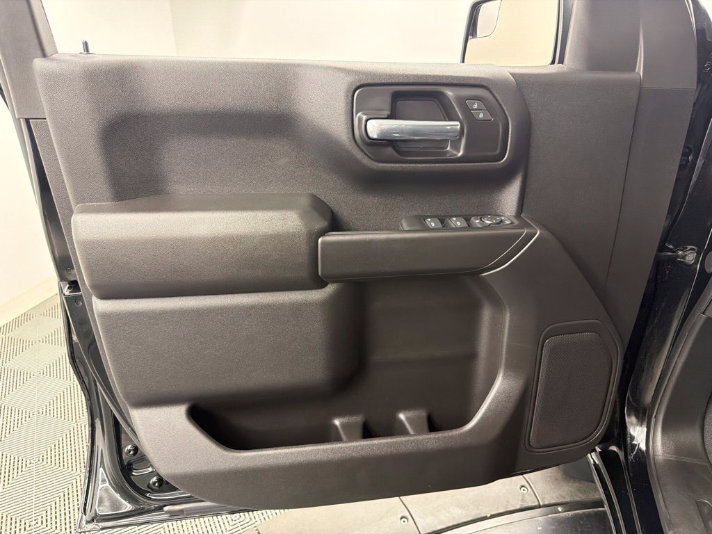 Used 2025 Chevrolet Silverado 1500 Custom RWD image 19