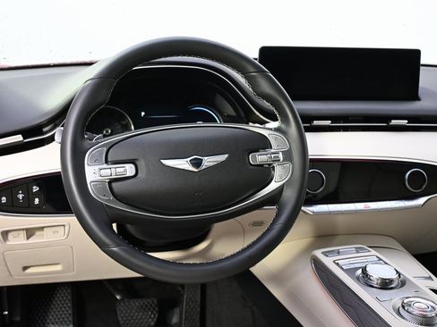 Used 2025 Genesis GV70 2.5T Select w/ Advanced Package image 12