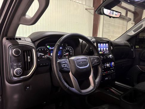 Used 2019 GMC Sierra 1500 Denali w/ Technology Package RWD image 4