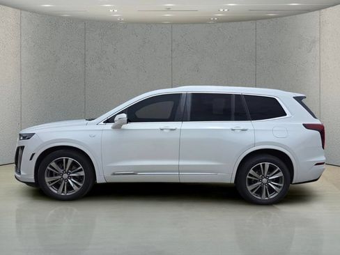 Used 2021 Cadillac XT6 Premium Luxury FWD image 9