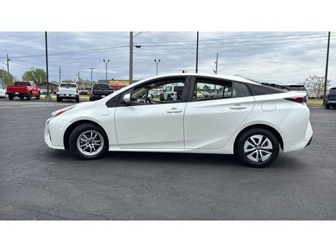 Used 2016 Toyota Prius Four w/ Advanced Technology Package FWD image 4